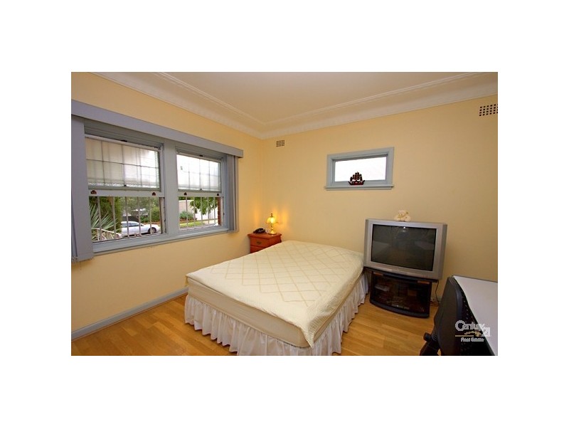 4 Douglas Street, Earlwood NSW 2206