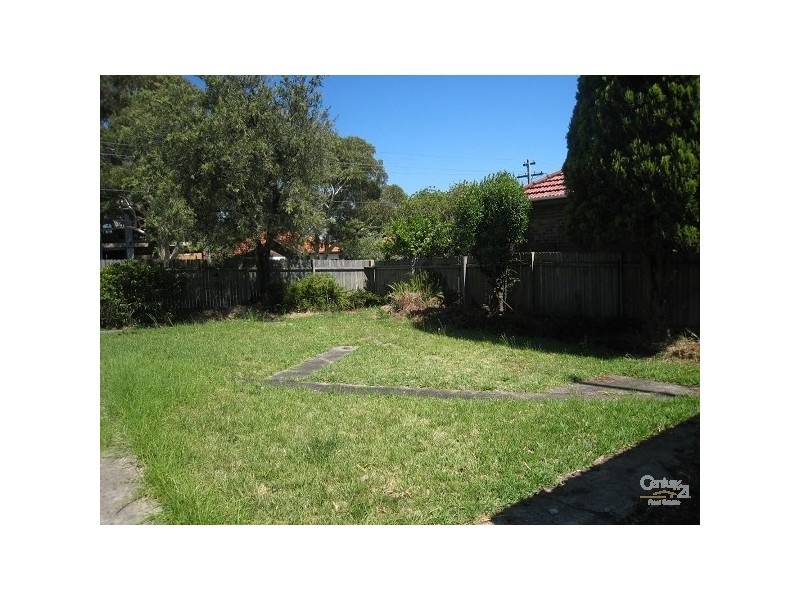 2 Calbina Road, Earlwood NSW 2206