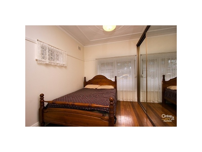 34 Earlwood Avenue, Earlwood NSW 2206