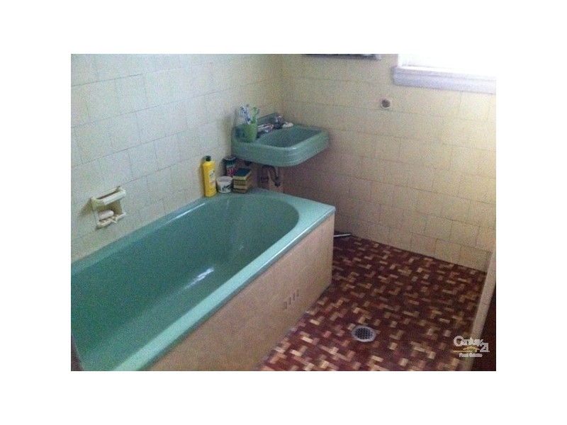 8 Royal Place, Bardwell Park NSW 2207