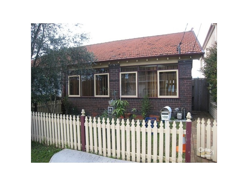 102 River Street, Earlwood NSW 2206