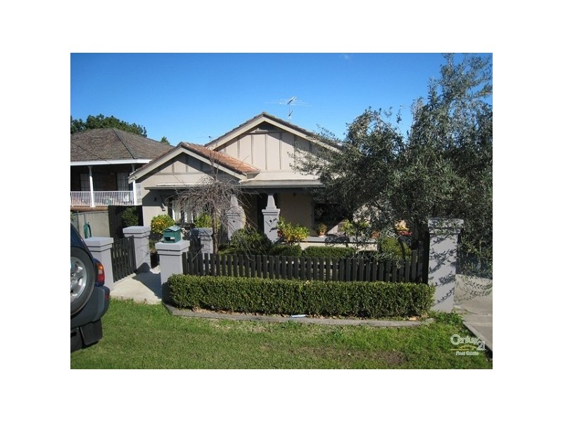 7 Highland Avenue, Roselands NSW 2196