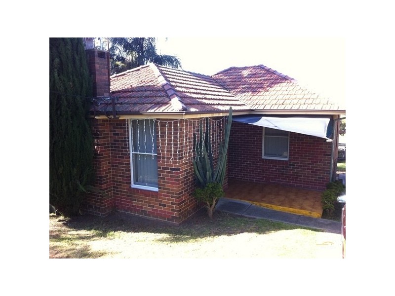 6 Junee Crescent, Kingsgrove NSW 2208