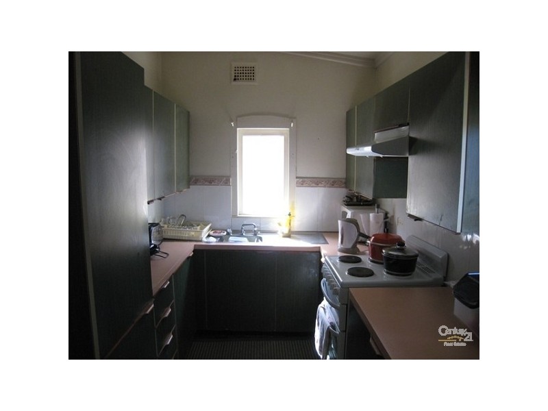 11 Angus Street, Earlwood NSW 2206