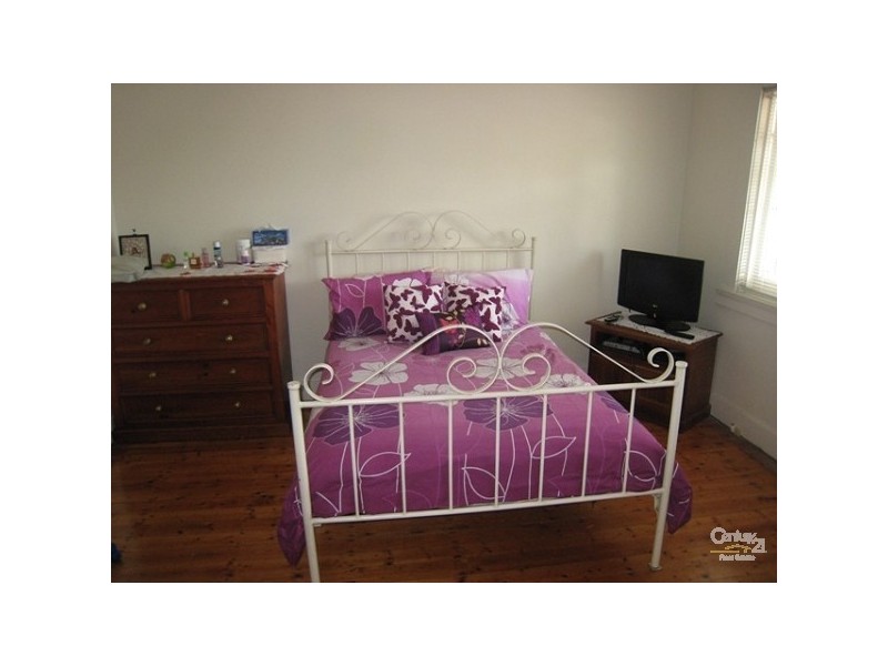 11 Angus Street, Earlwood NSW 2206