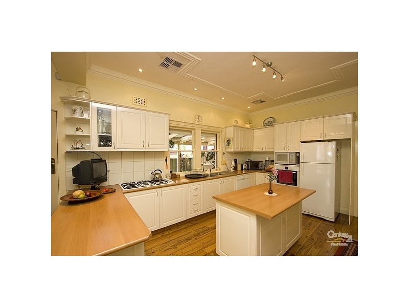 25 Ronald Avenue, Earlwood NSW 2206