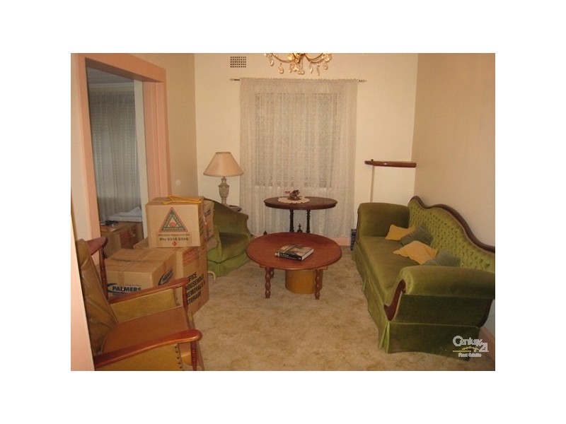 1/18 Fricourt Avenue, Earlwood NSW 2206