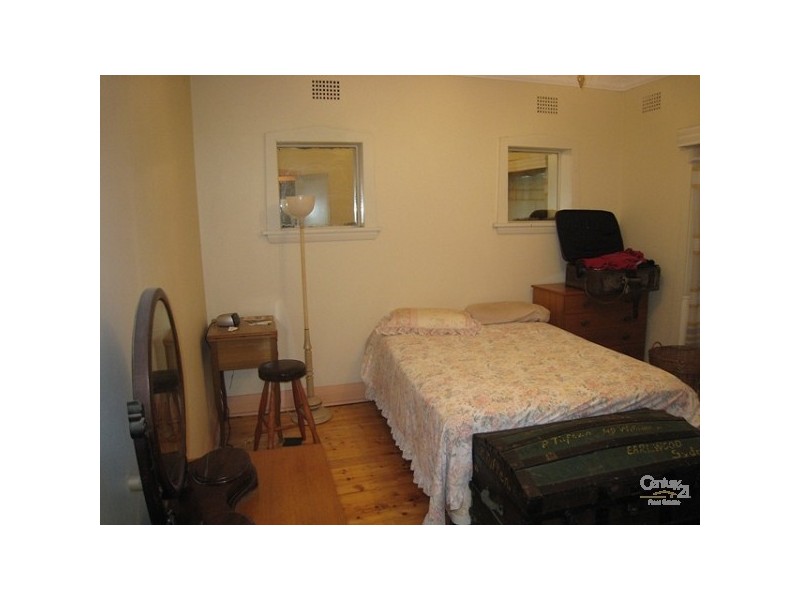 1/18 Fricourt Avenue, Earlwood NSW 2206