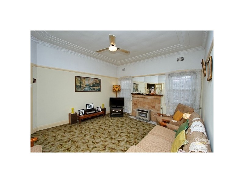 26 Lawn Avenue, Clemton Park NSW 2206