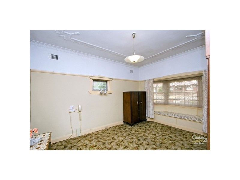 26 Lawn Avenue, Clemton Park NSW 2206