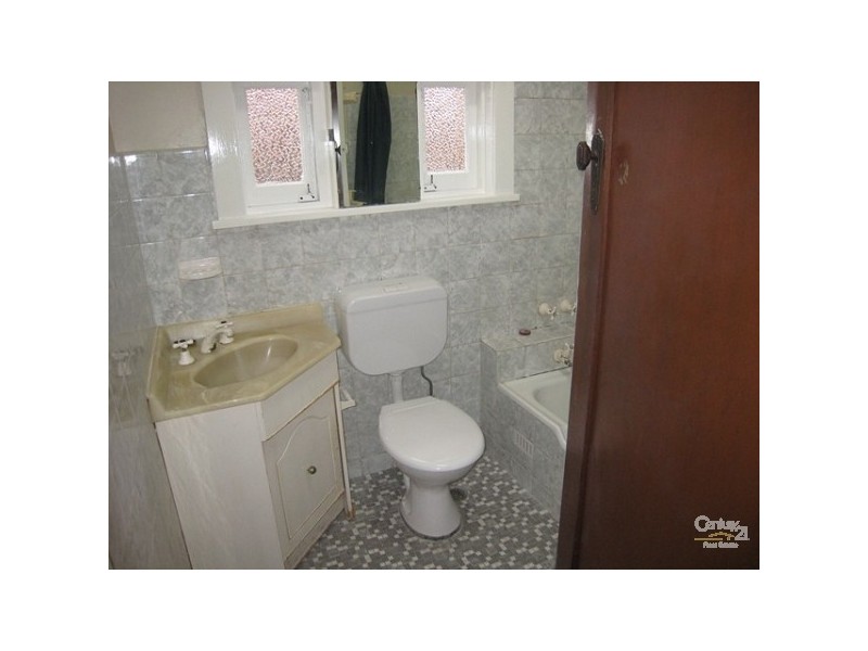 15 Clemton Avenue, Earlwood NSW 2206