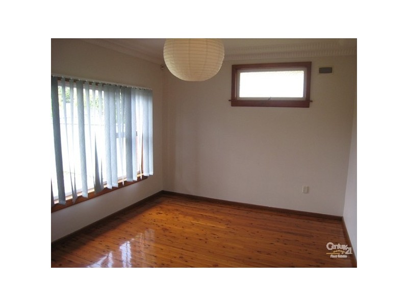 33 Bass Road, Earlwood NSW 2206