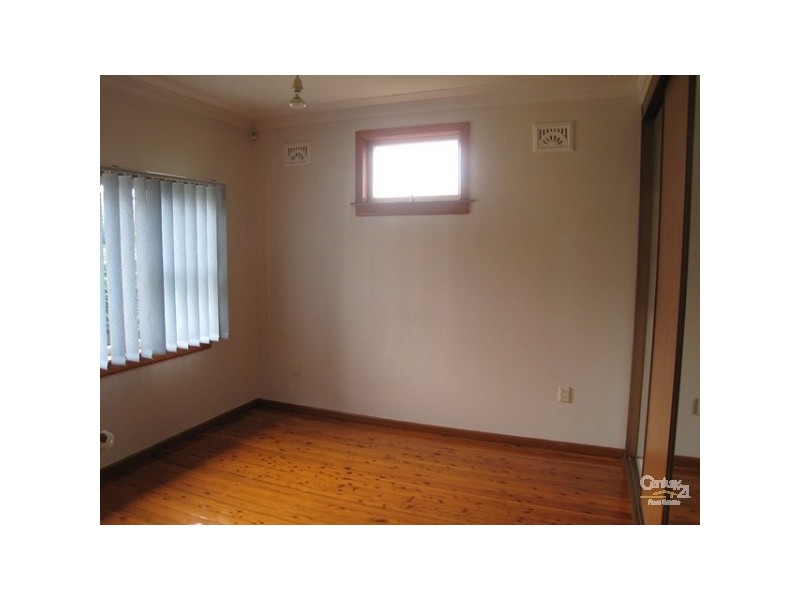 33 Bass Road, Earlwood NSW 2206