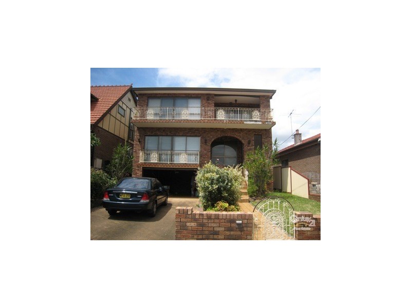 38 Pembroke Avenue, Earlwood NSW 2206