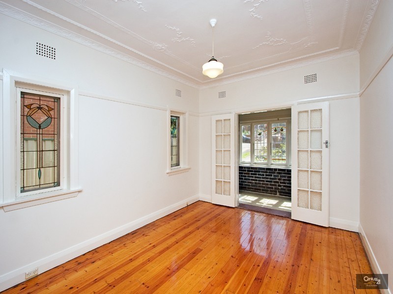 36 Gueudecourt Avenue, Earlwood NSW 2206