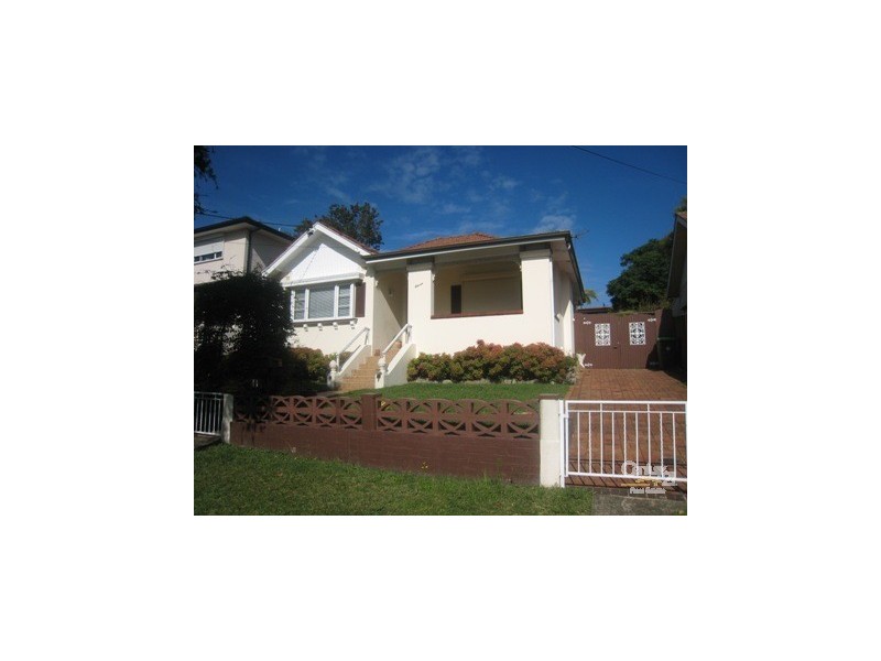 11 Roy Street, Kingsgrove NSW 2208