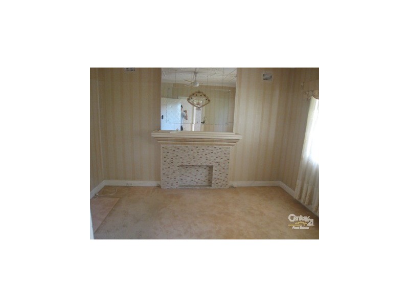 11 Roy Street, Kingsgrove NSW 2208