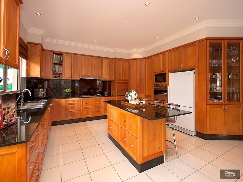 2 Fleet Avenue, Earlwood NSW 2206