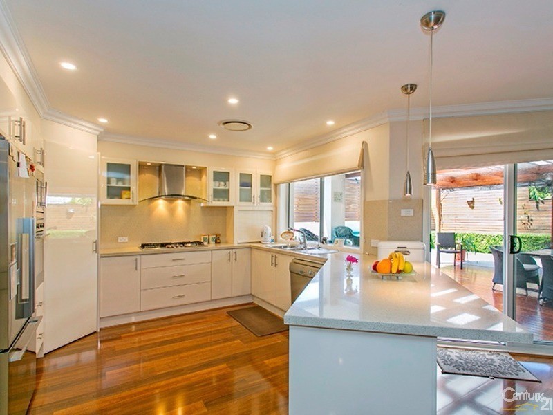 8 Pangee Street, Kingsgrove NSW 2208