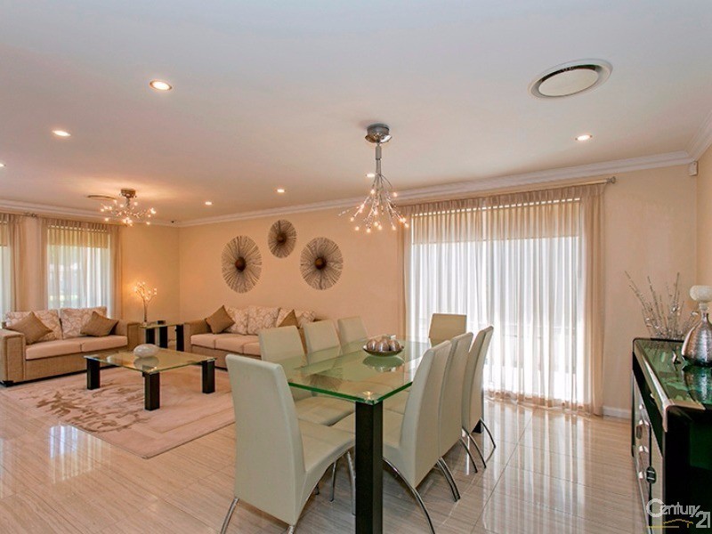 8 Pangee Street, Kingsgrove NSW 2208