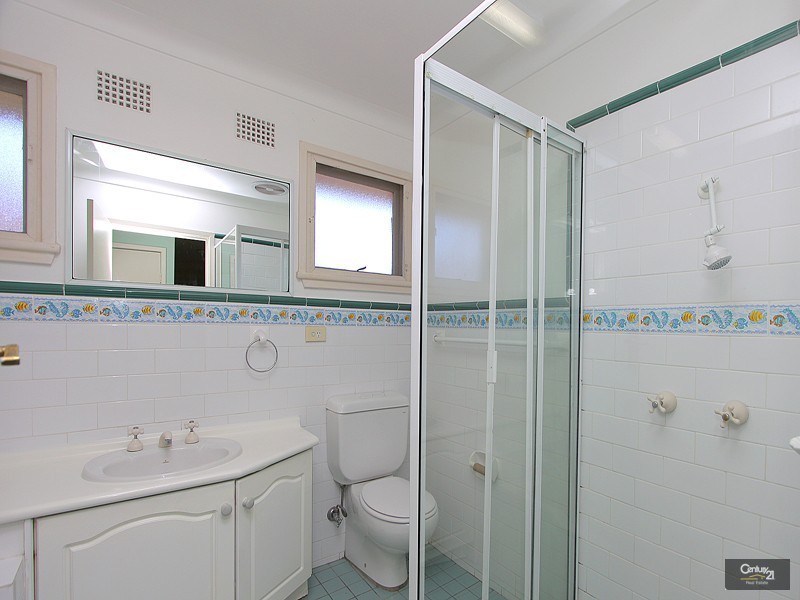 8 Waygrove Avenue, Earlwood NSW 2206