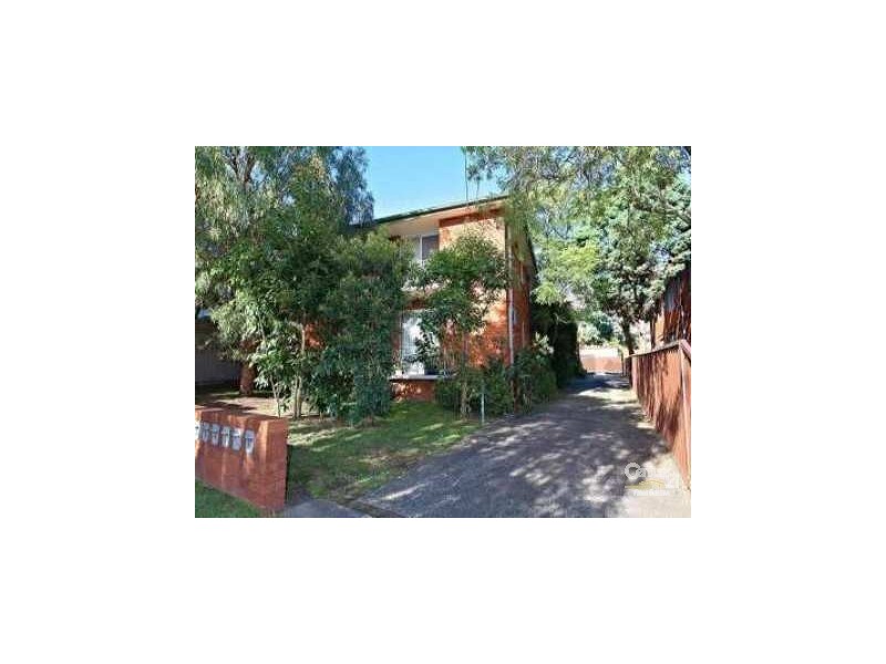 2/13 Dibbs Street, Canterbury NSW 2193