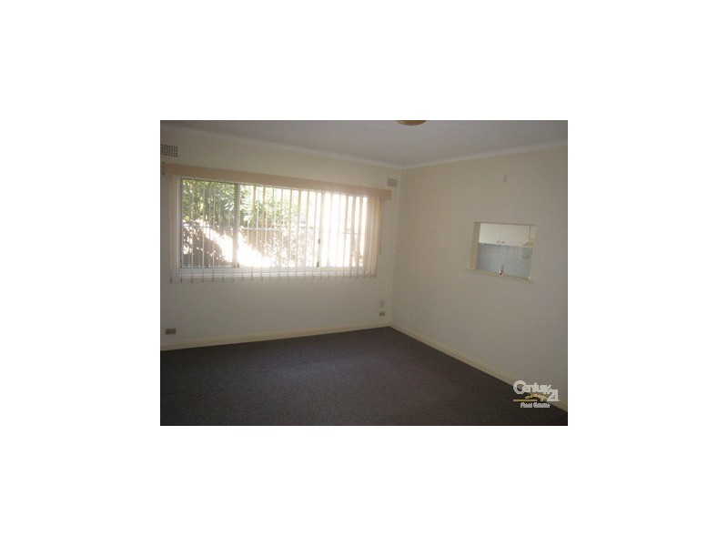 2/13 Dibbs Street, Canterbury NSW 2193