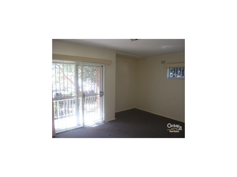 2/13 Dibbs Street, Canterbury NSW 2193