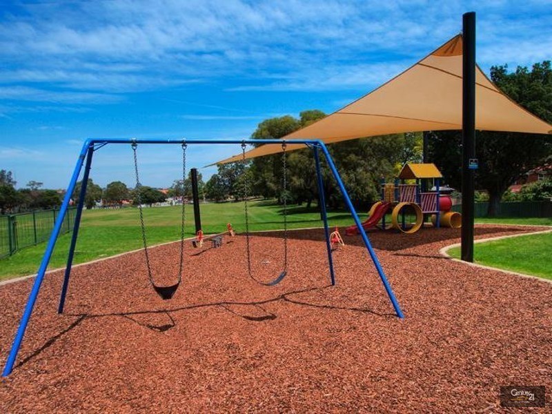 10 Wyatt Avenue, Earlwood NSW 2206