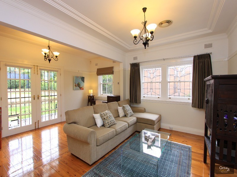 11 Slade Road, Bardwell Park NSW 2207