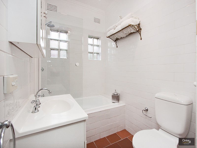 11 Slade Road, Bardwell Park NSW 2207