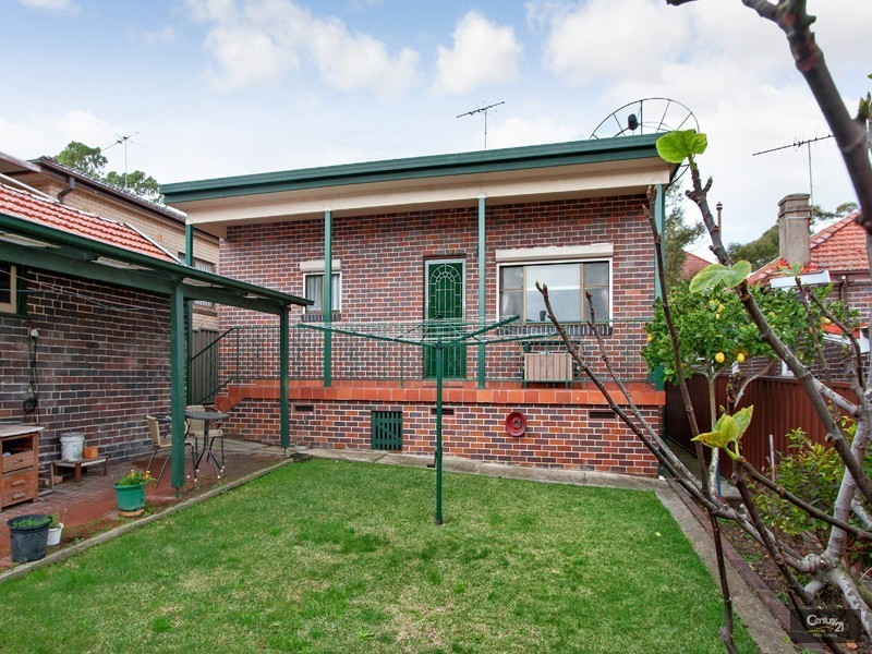 9 St James Avenue, Earlwood NSW 2206