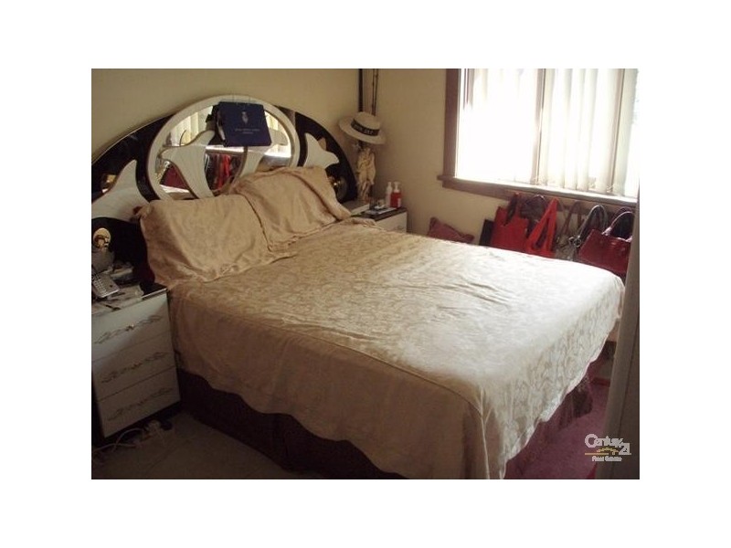 8 Liney Avenue, Clemton Park NSW 2206