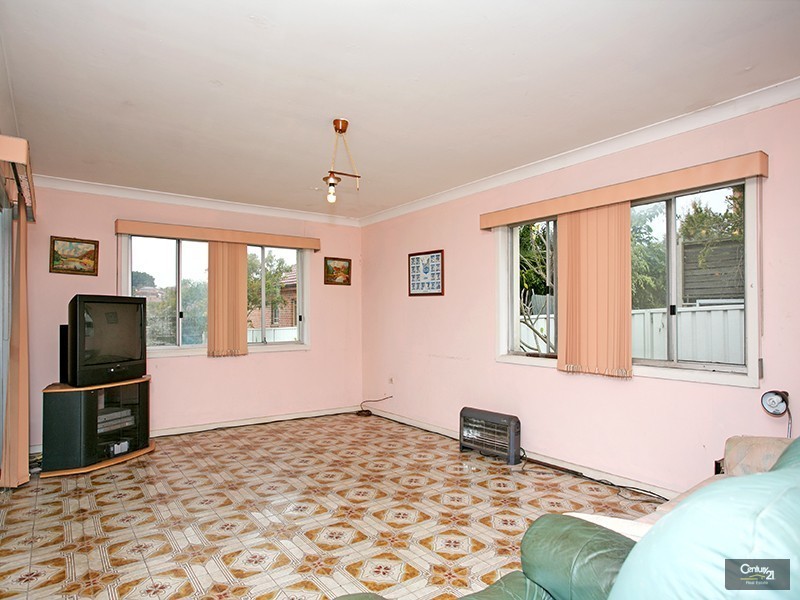 26 Narani Crescent, Earlwood NSW 2206