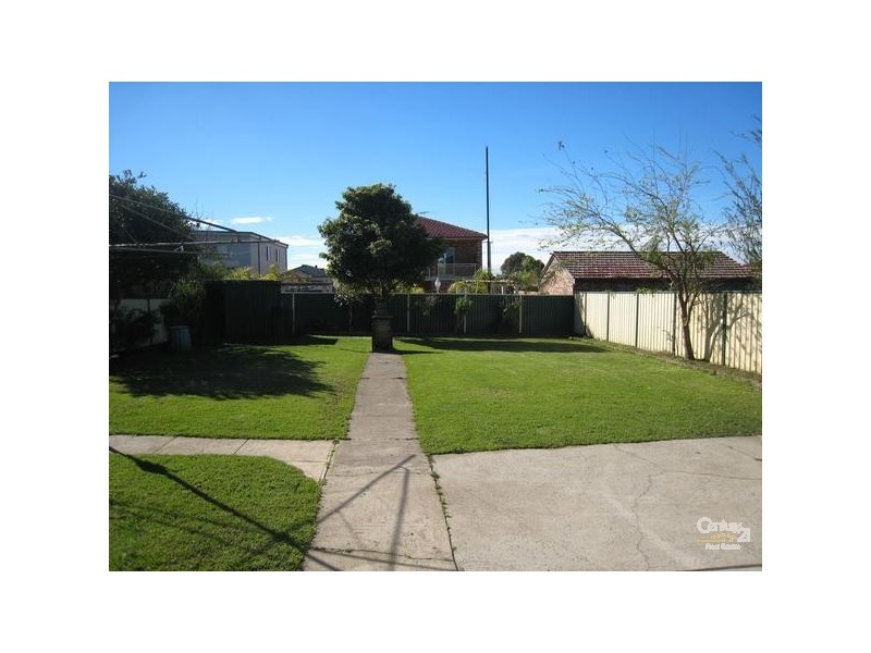 28 Scahill Street, Campsie NSW 2194