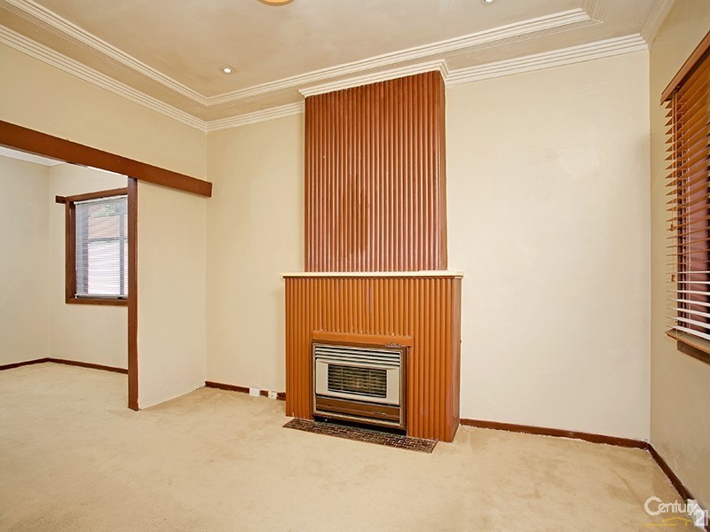 10 Hillside Avenue, Clemton Park NSW 2206