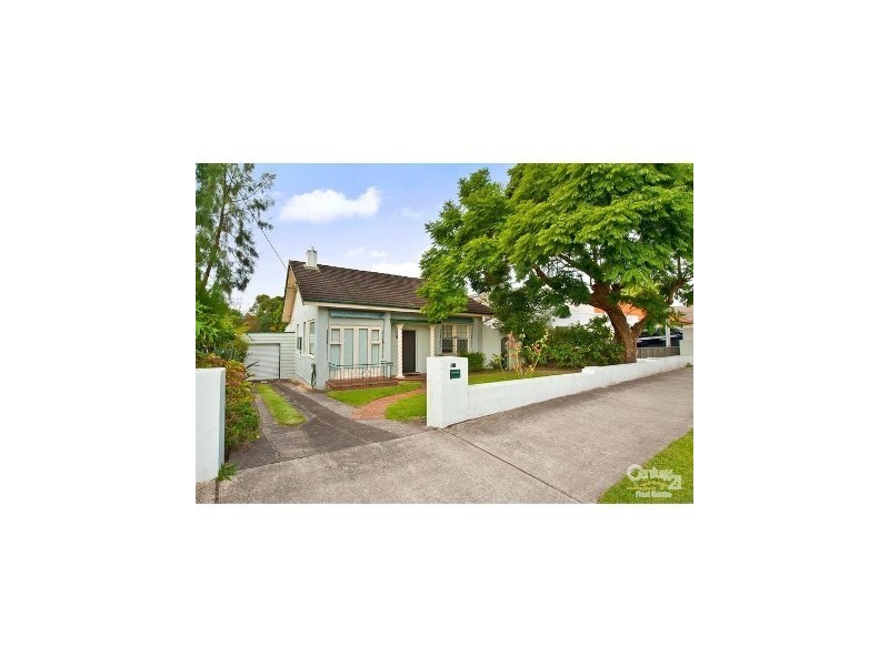 12 Narani Crescent, Earlwood NSW 2206