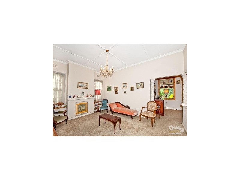 12 Narani Crescent, Earlwood NSW 2206