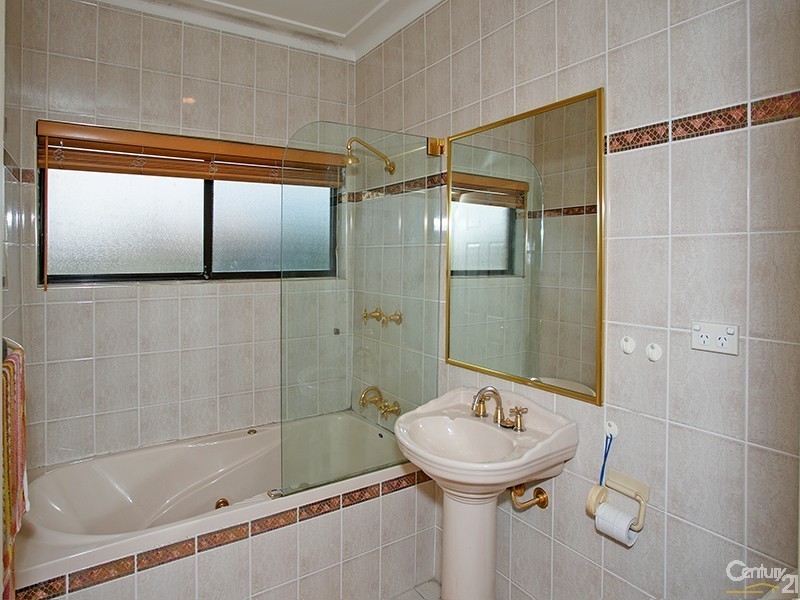 34 Eleanor Avenue, Belmore NSW 2192
