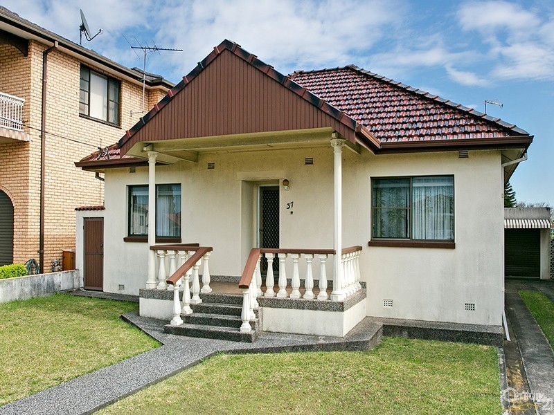 37 Flers Avenue, Earlwood NSW 2206