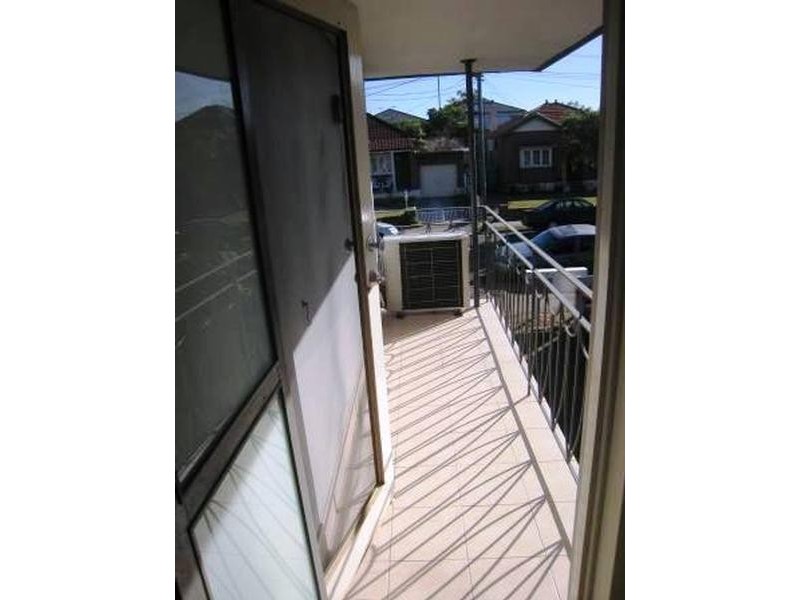 3/16 Northcote St, Canterbury NSW 2193