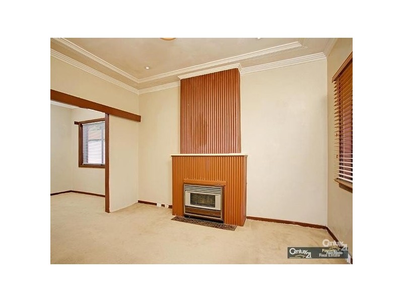 10 Hillside Avenue, Clemton Park NSW 2206