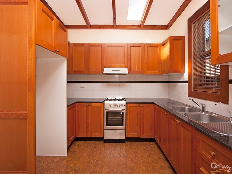 24 Highworth Avenue, Bexley NSW 2207