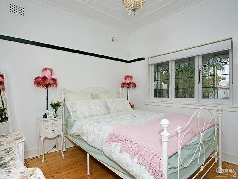 76 River Street, Earlwood NSW 2206