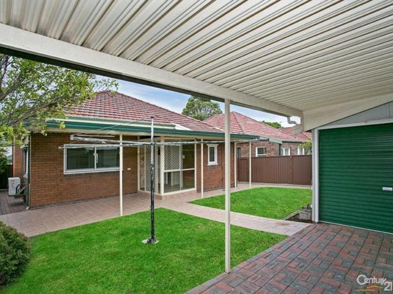 56 Lawn Avenue, Clemton Park NSW 2206