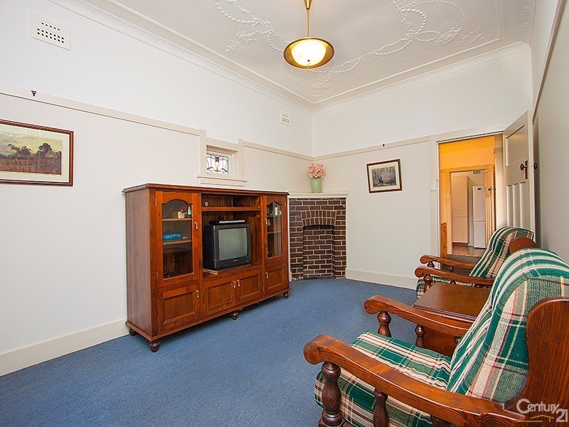 12 Nicoll Avenue, Earlwood NSW 2206