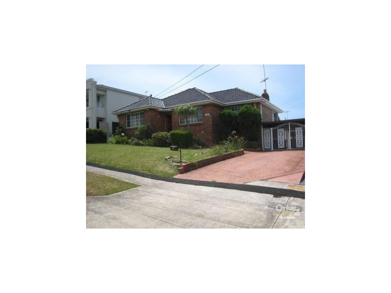 10 Pangee Street, Kingsgrove NSW 2208