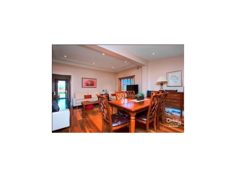 579 Homer Street, Earlwood NSW 2206