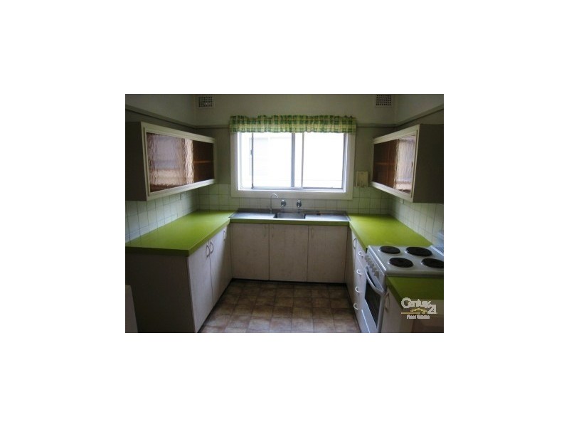 110 Ludgate Street, Roselands NSW 2196