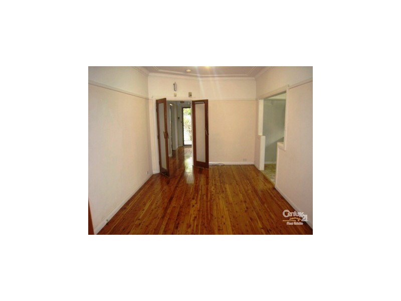 110 Ludgate Street, Roselands NSW 2196